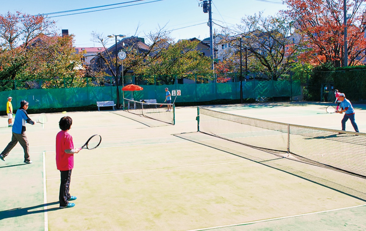 テニスで日韓親睦図る あざみ野ＬＴＣ（ローンテニスクラブ）で交流会 | 青葉区 | タウンニュース