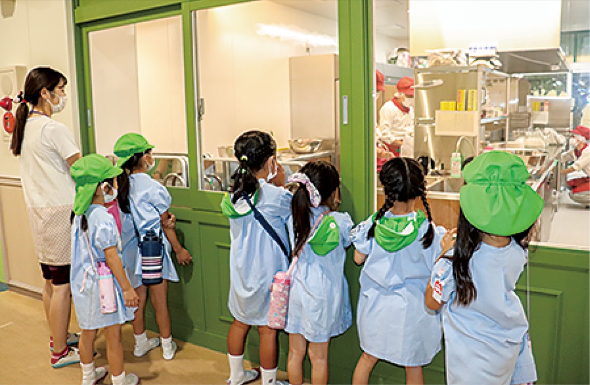 ｢こだわり給食始めました｣ (写真2)