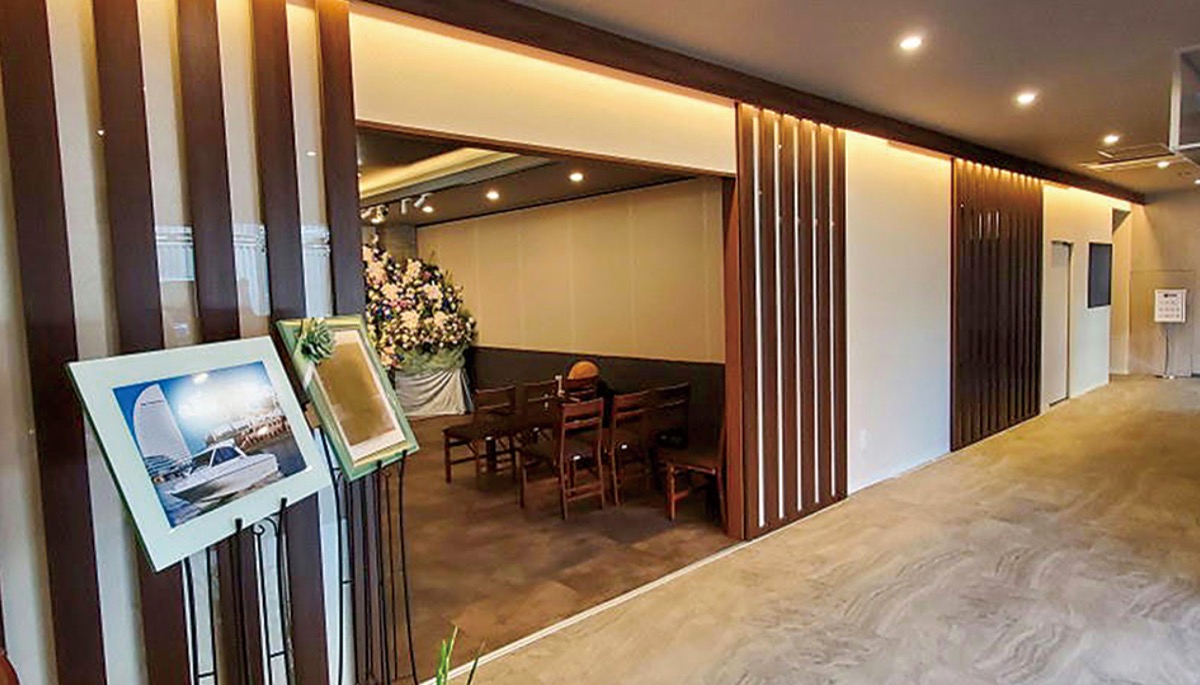 1階式場入口エントランス