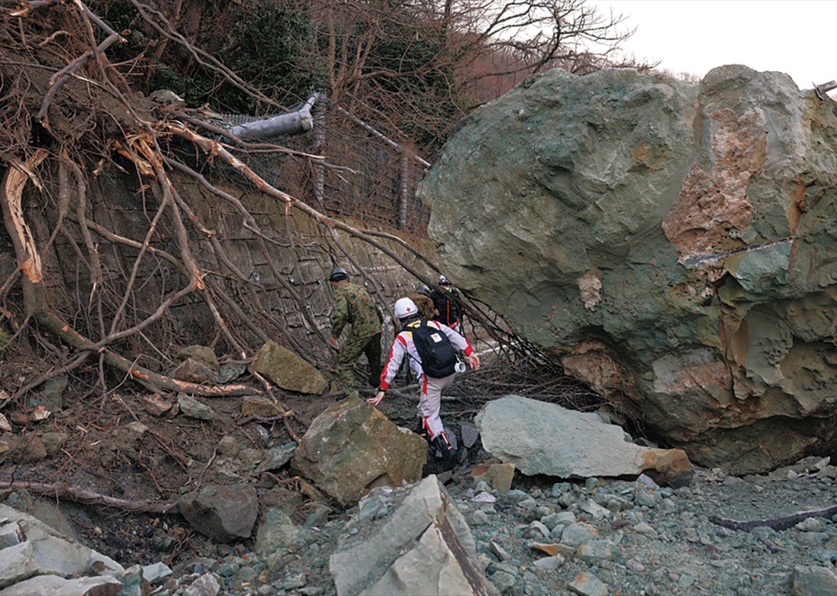 道路寸断で活動制限