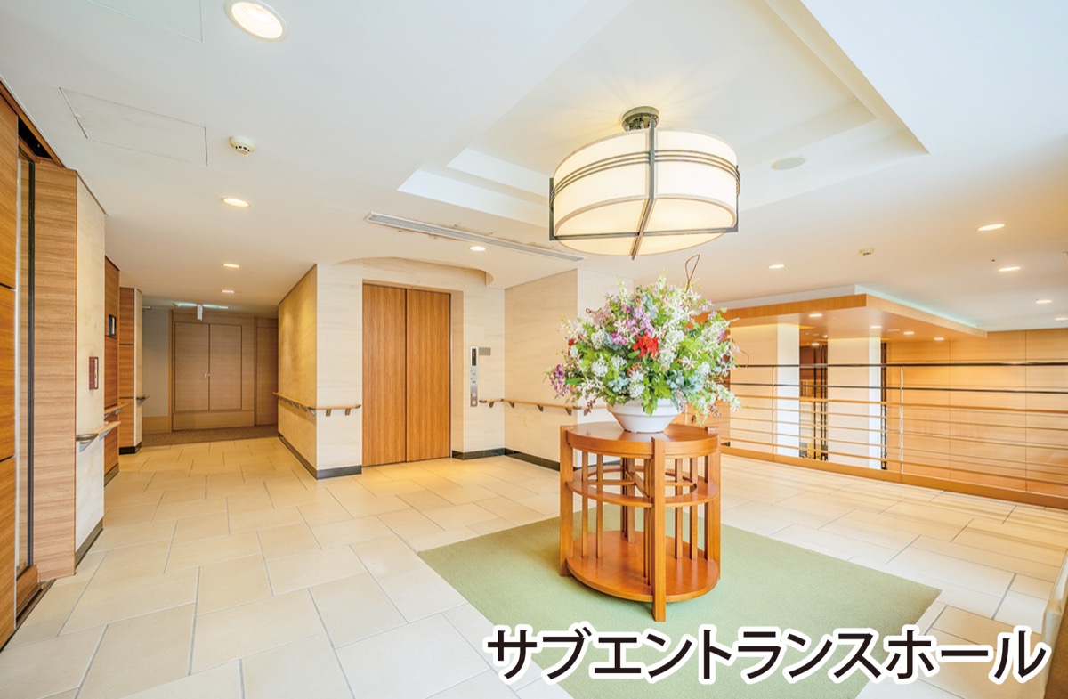 見学は自宅からタクシー無料送迎で (写真1)