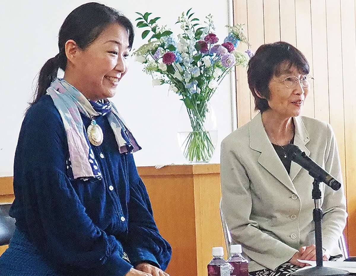 押川さんが読み聞かせ