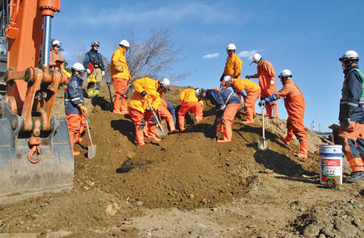 土砂災害想定し、人命救助
