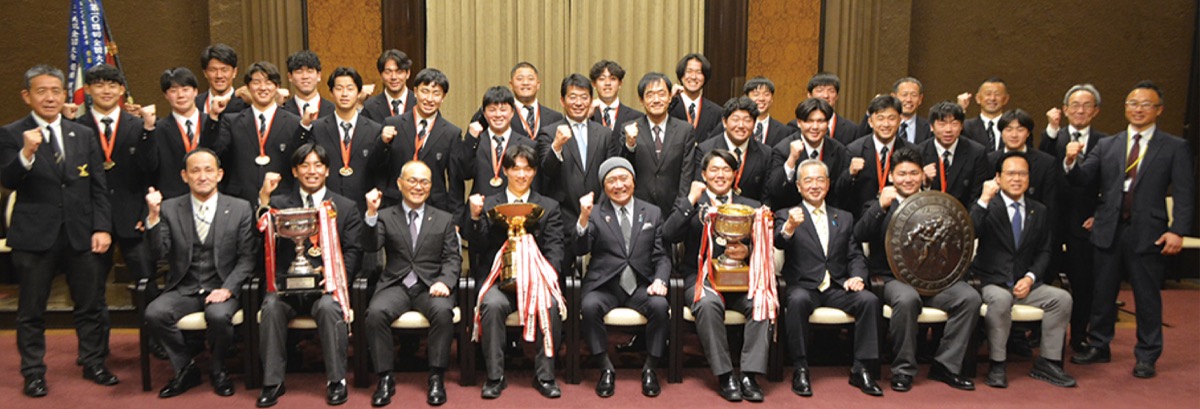 知事表敬での記念写真