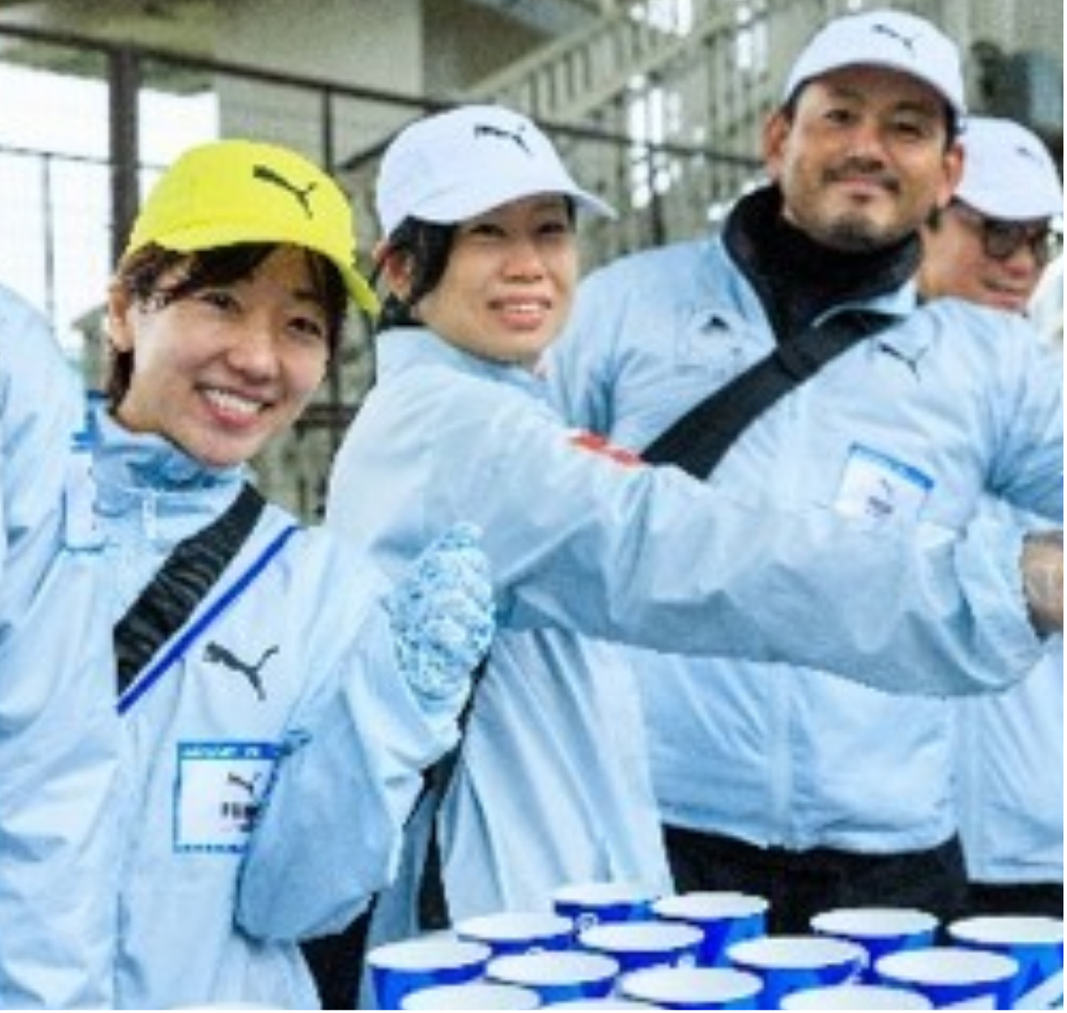 大会を支えるボランティア=横浜マラソン組織委員会事務局提供