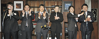 センターを開設した（株）五人侍の皆川代表取締役（左）とメンバー