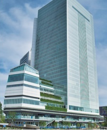 横浜市会の議会棟（資料写真）