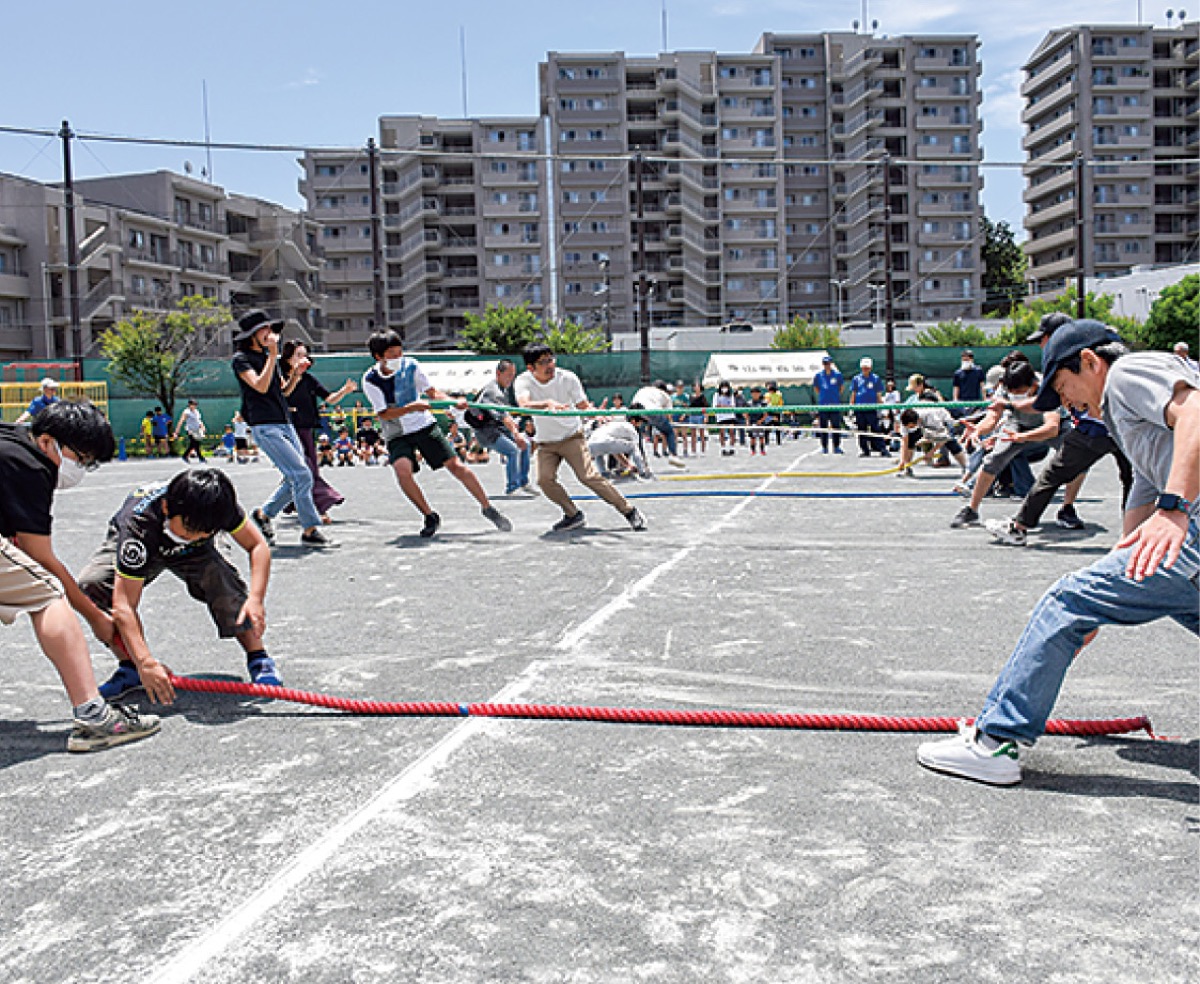 白熱の飛びつき綱引き