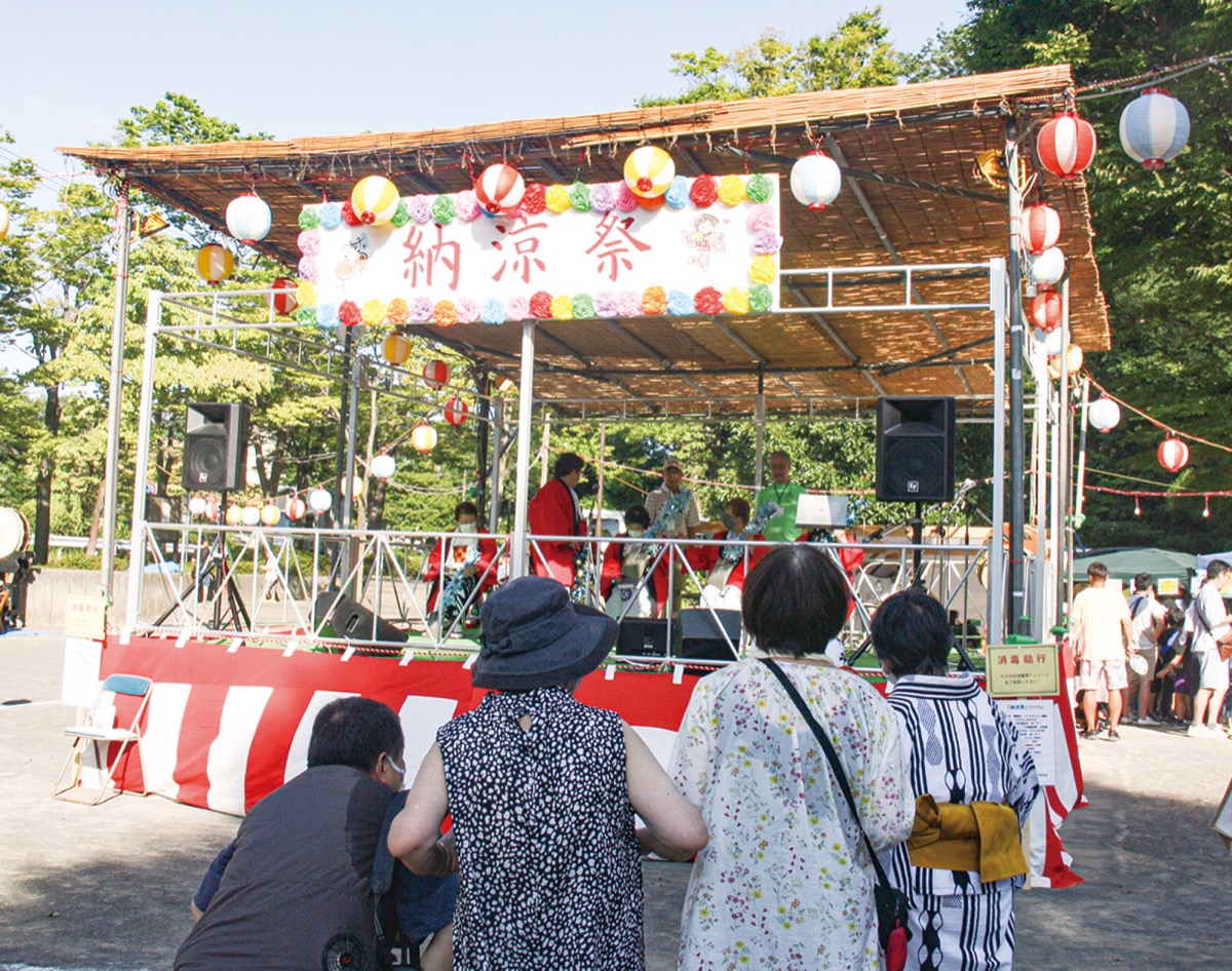 三保町 納涼祭に新たな櫓が登場 (写真1)