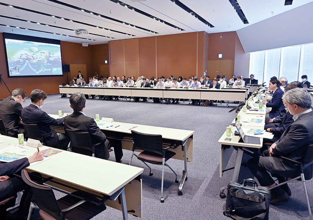 初回の会合の様子