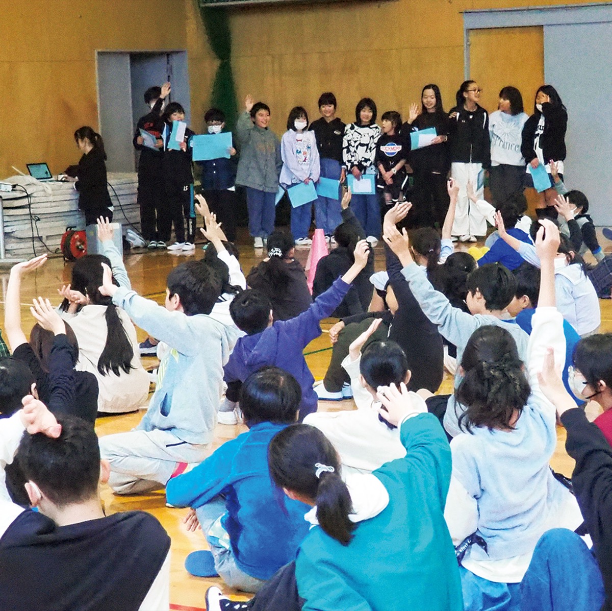 道志小の児童と交流