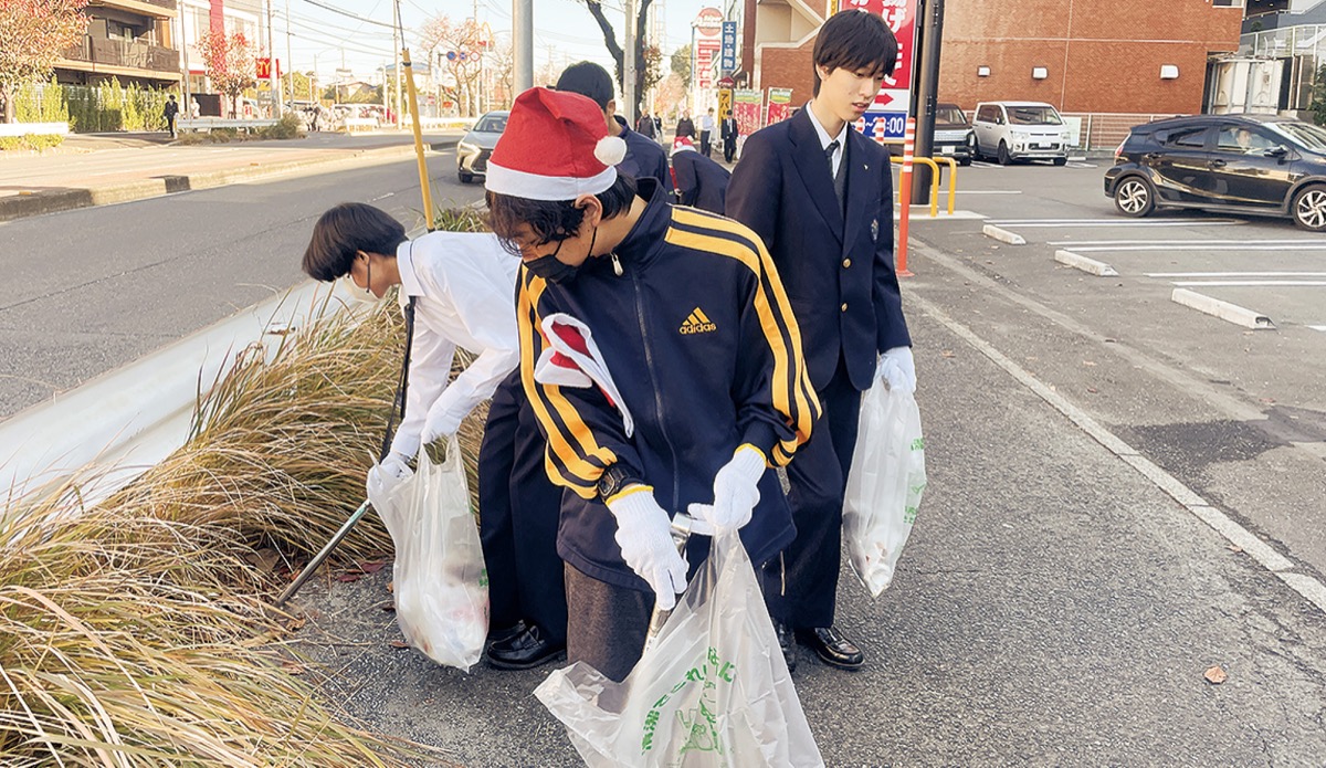 高校生が街をきれいに
