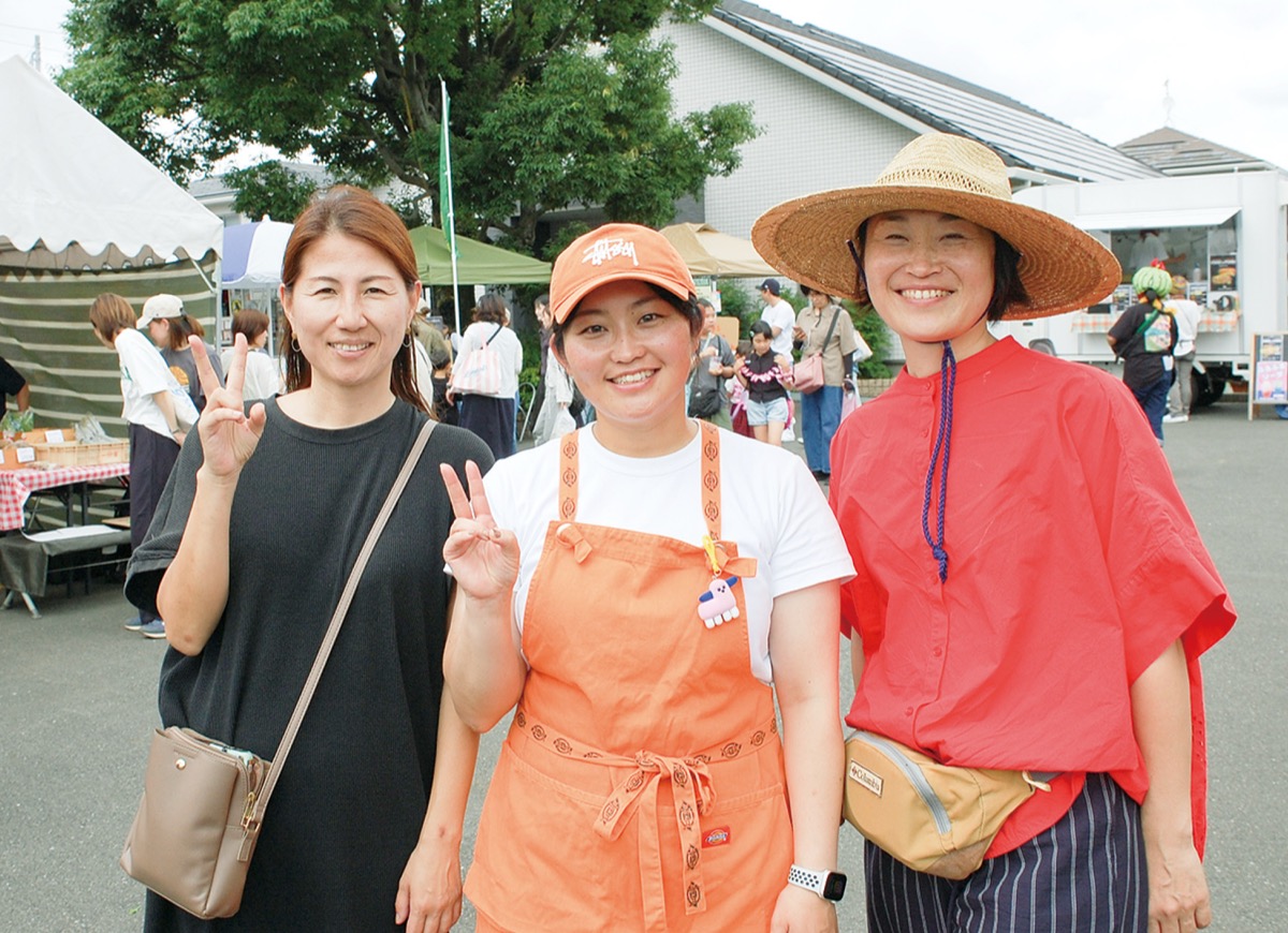 左から岡崎さん、遠藤さん、渡辺さん