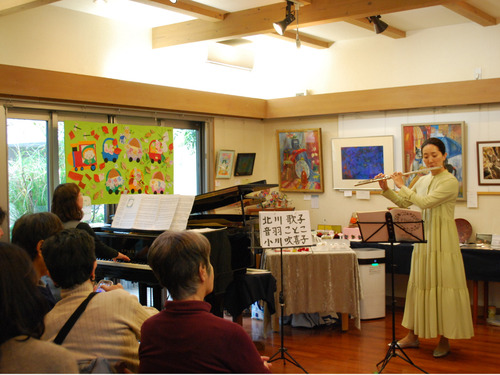 息の合った演奏に聴き入る来場者