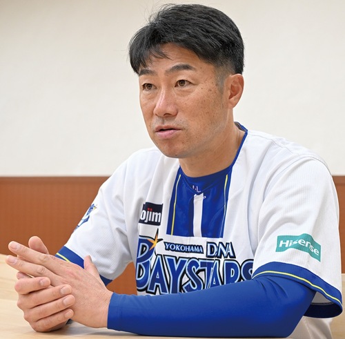 今季のチームについて語る相川監督