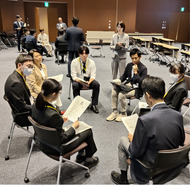 大学生が議会学び、市議と対話　横浜市会のキャリア教育プログラム
