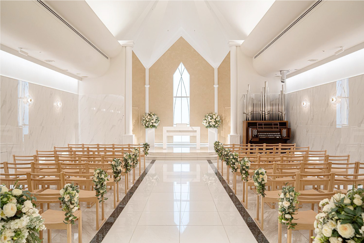 新横浜で結婚式を挙げよう！自然光あふれるチャペルにリニューアルされた「新横浜グレイスホテル」