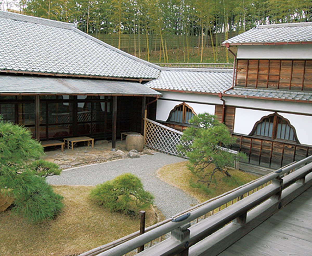 建築美や庭園も見どころ