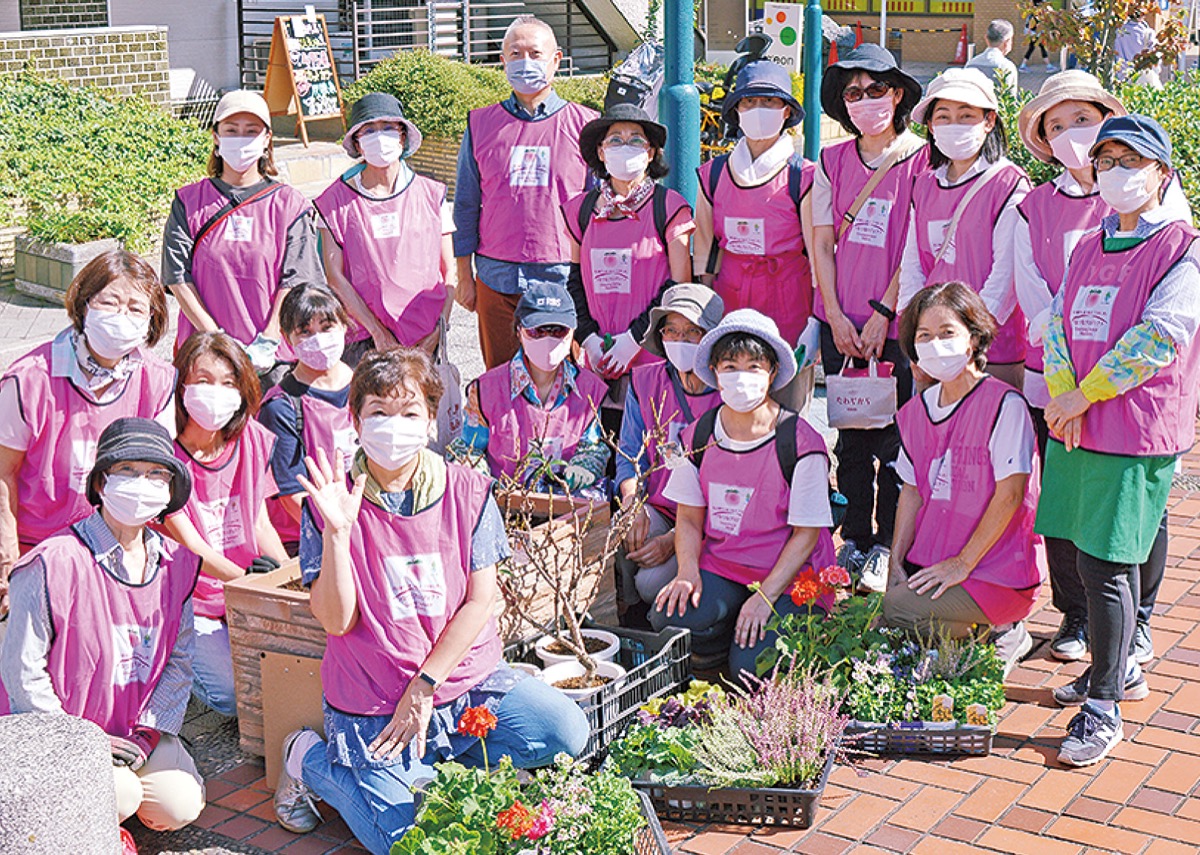 桃や花のある綱島に プランター新設し 植込み 港北区 タウンニュース 桃や花のある綱島に プランター新設し 植込み 港北区 タウンニュース