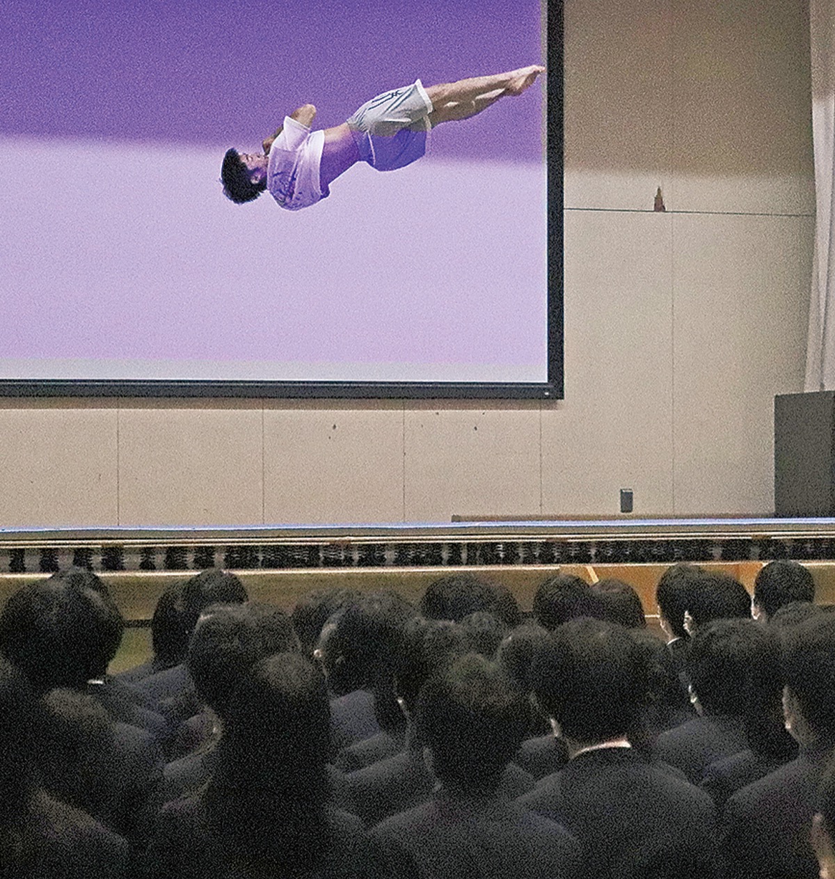 岸根高校40周年 人生に目標を ｏｂ白井健三さんが講演 港北区 タウンニュース