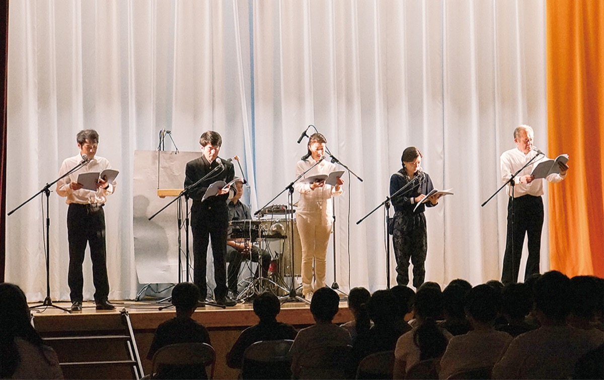 朗読劇で｢平和｣考える