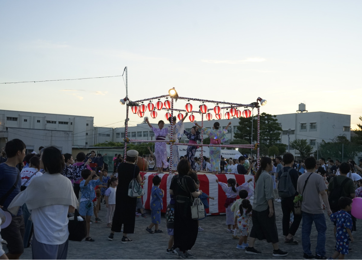 中高生と共に盛り上げ