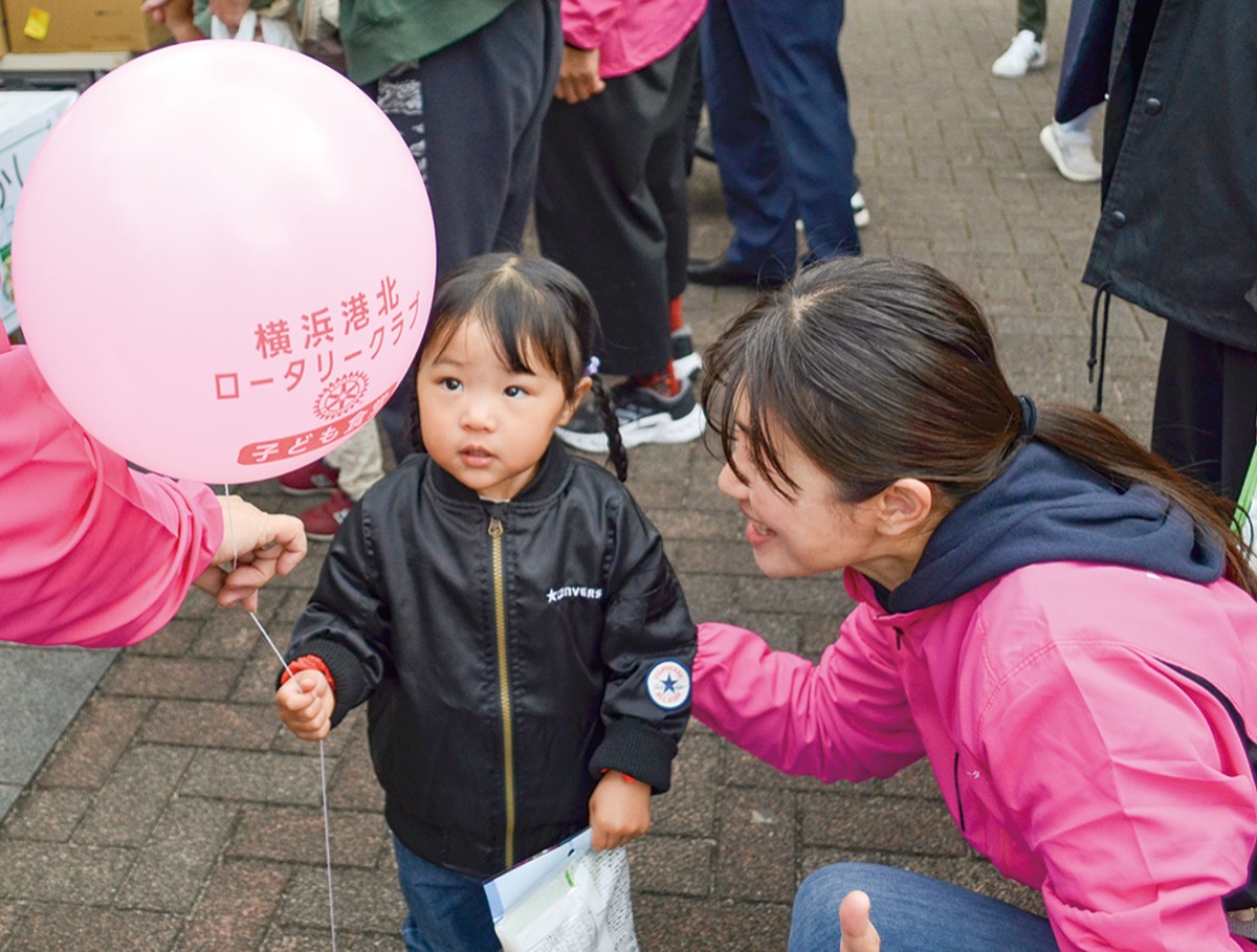３０００食を無償提供