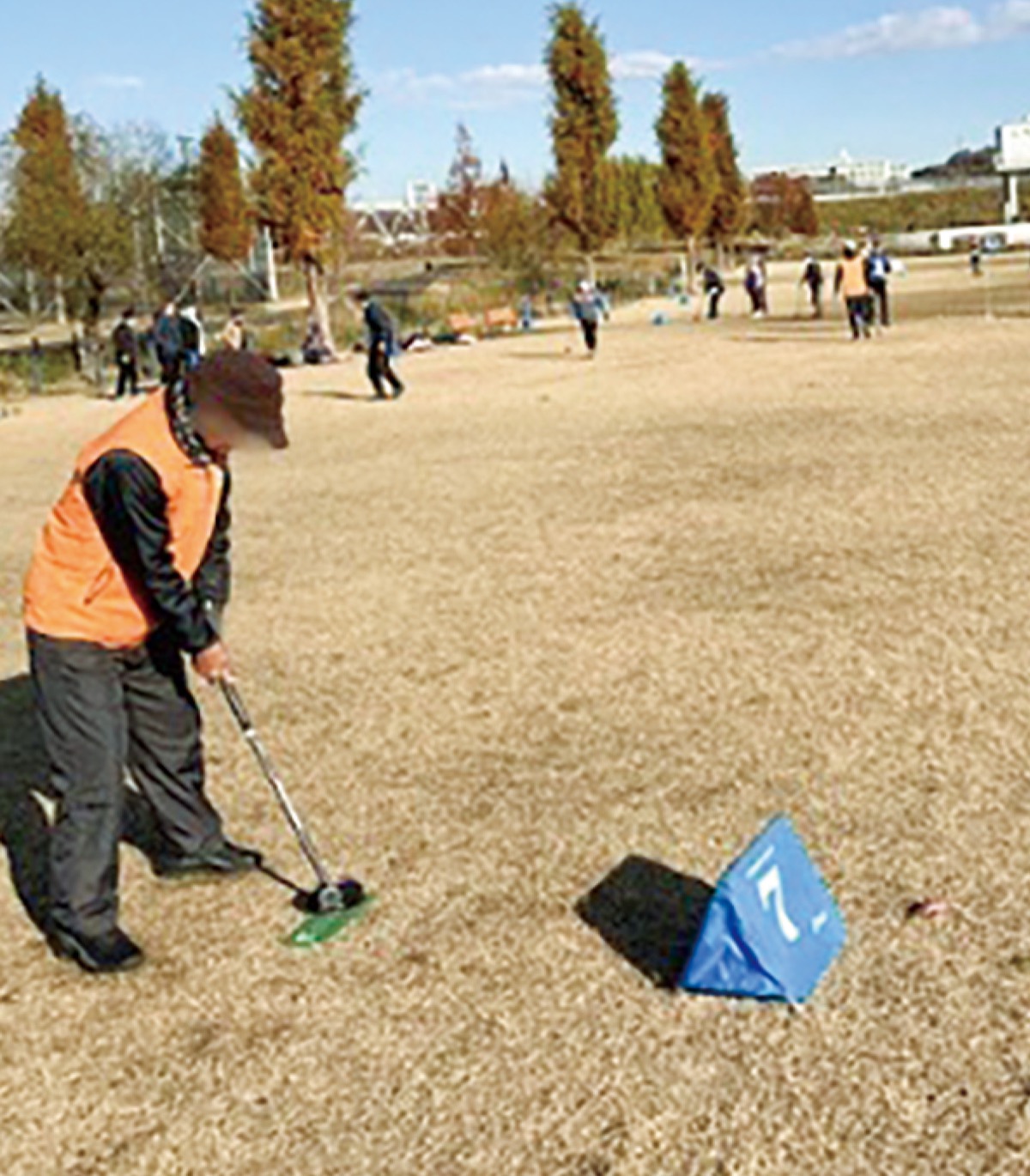 冬晴れの下、シニアが白熱