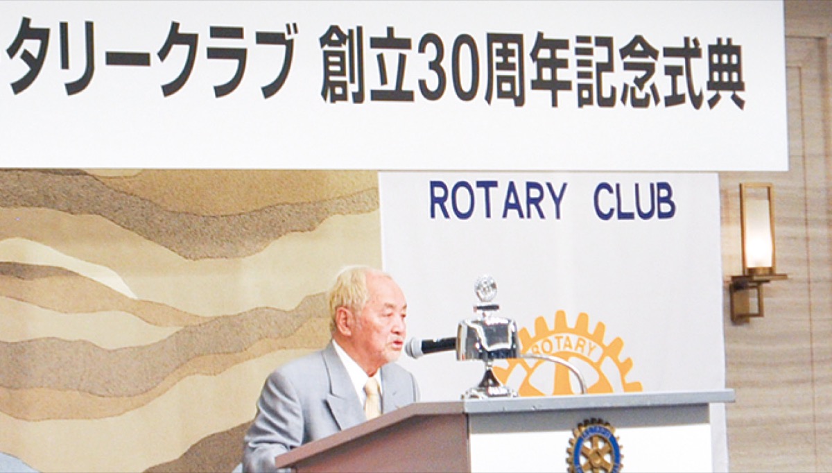 記念の日に駆けつけた小嶋初代会長