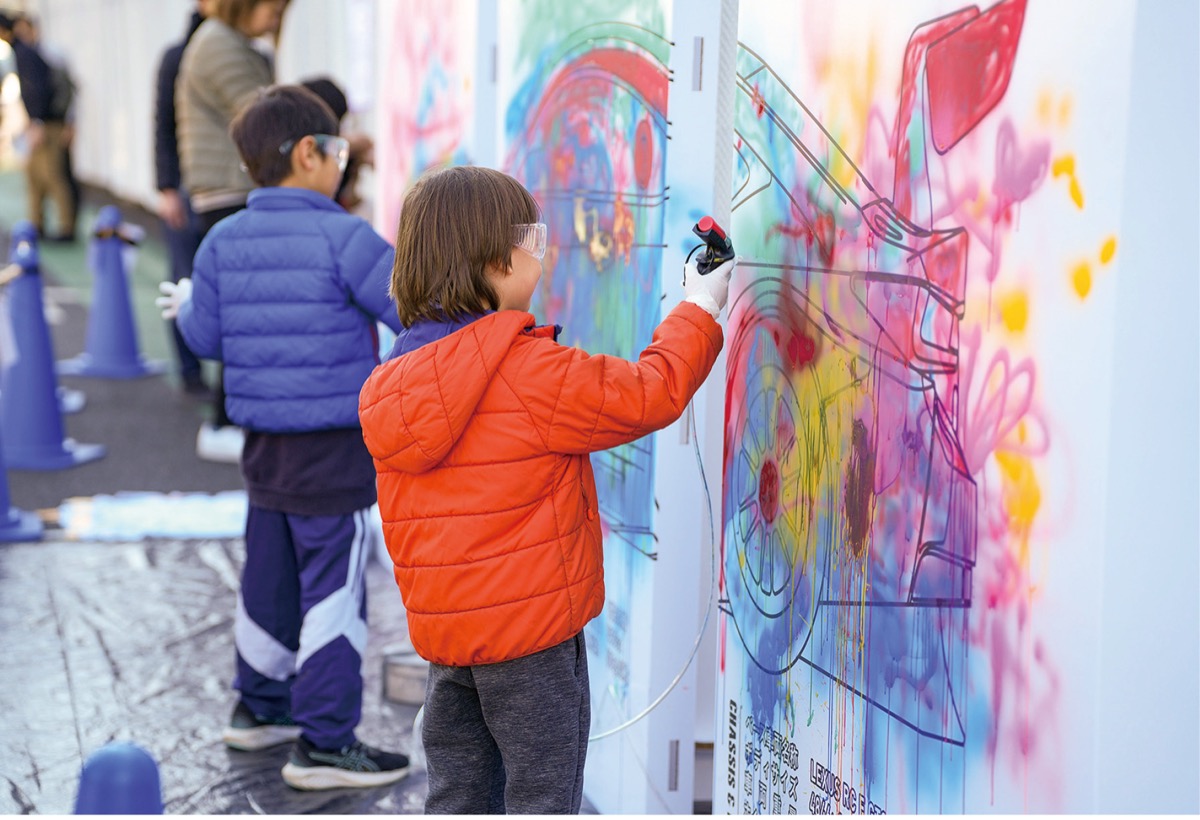 子どもたちに人気のペイントコーナー