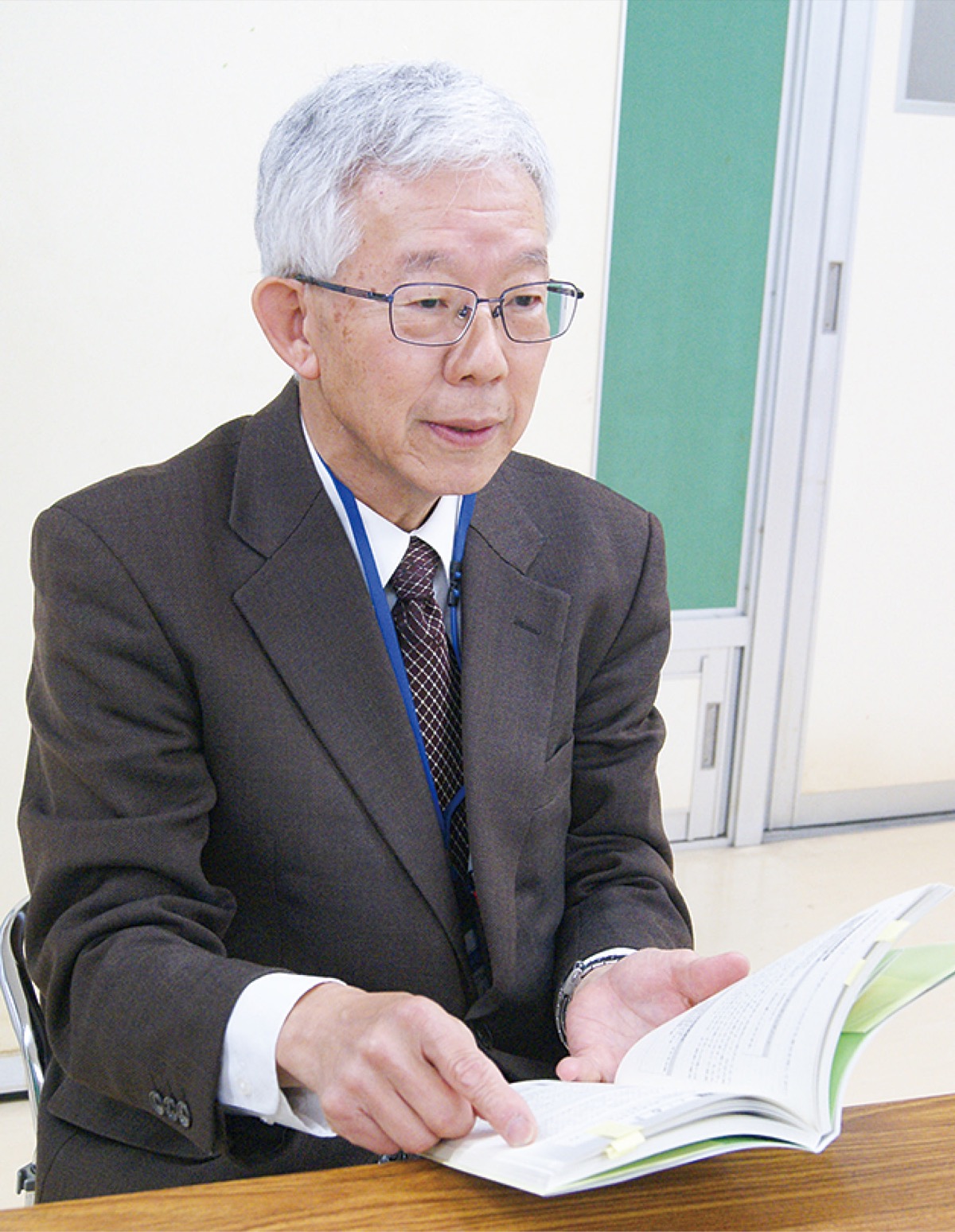 行政相談委員について説明する丹藤さん