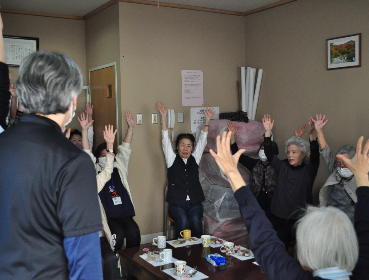 北綱島小に｢認知症カフェ｣ (写真4)