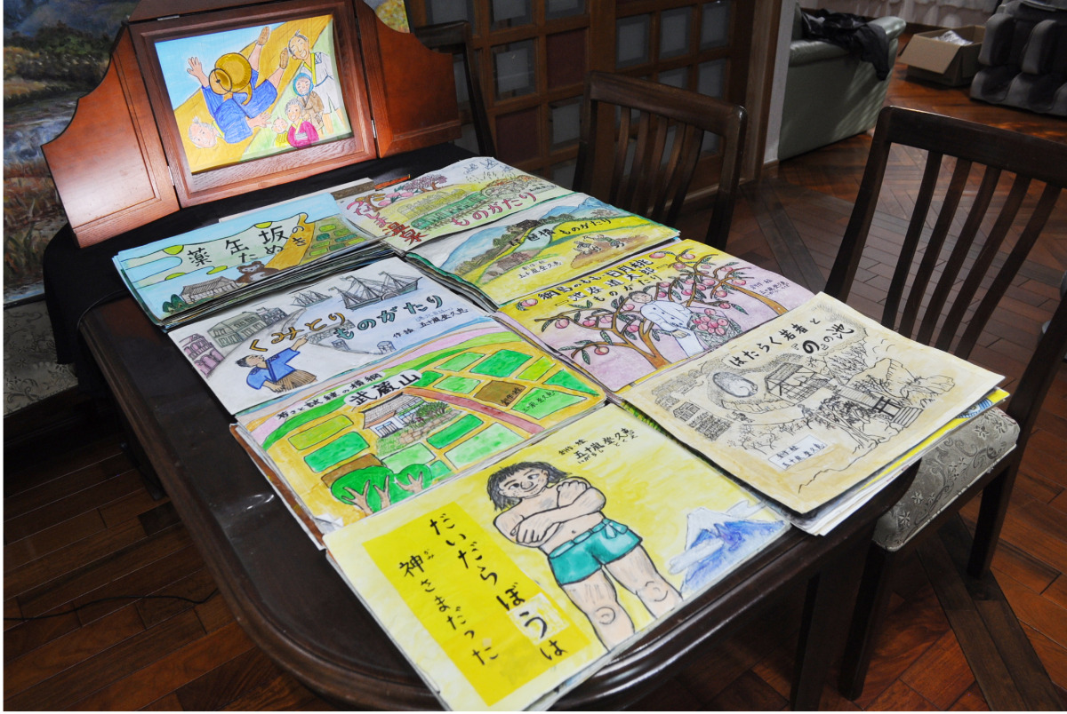 紙芝居作品の数々