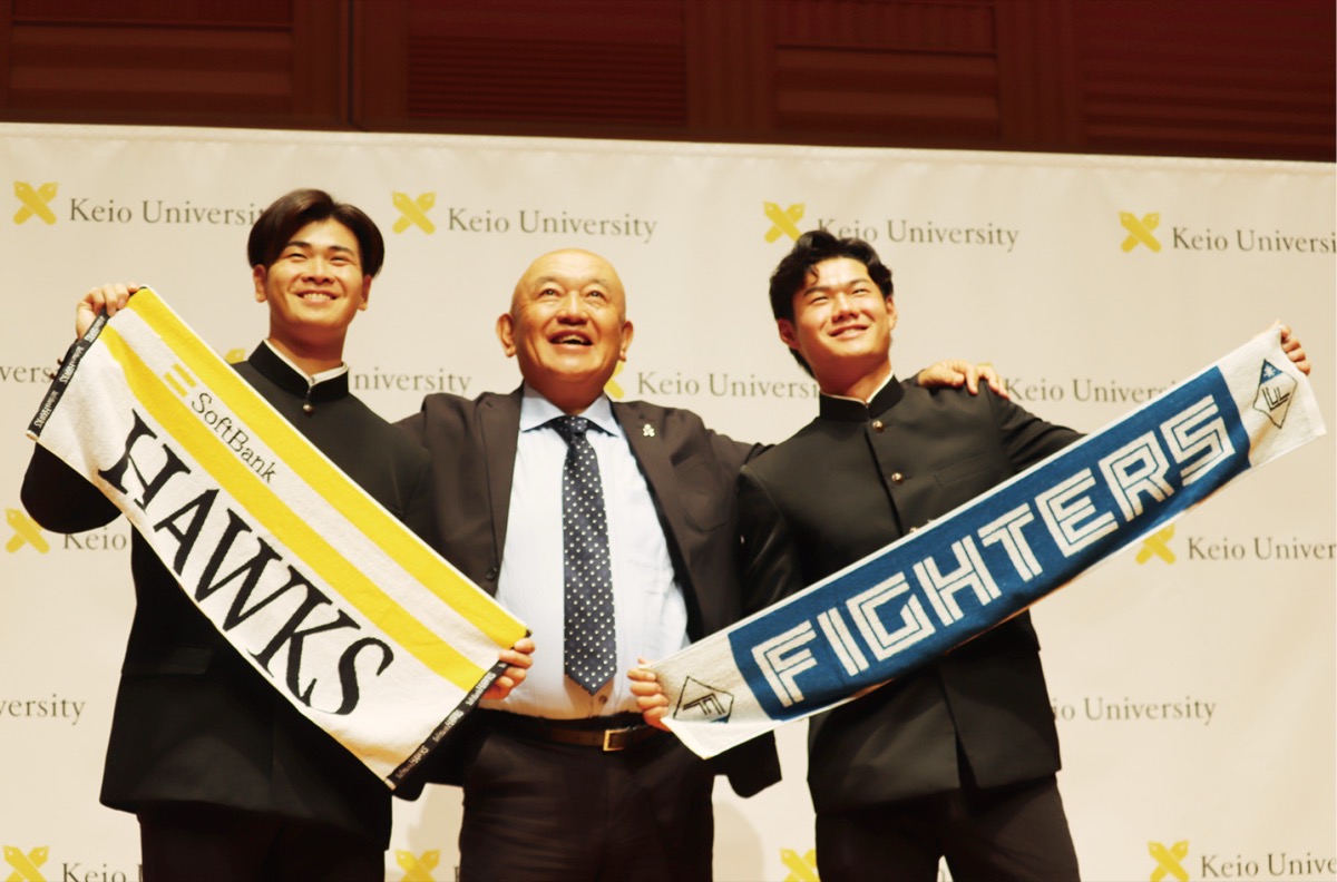 堀井哲也監督(中央)とのスリーショット