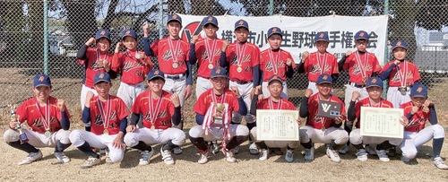 優勝したチームメンバー