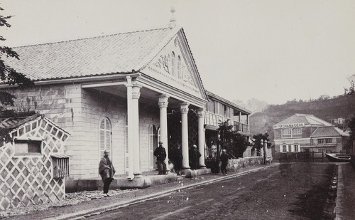 ゲーテ座、横浜 (『The Far East』 Vol.I, No. XIV より) / 1870年(明治3年) / 横浜美術館蔵