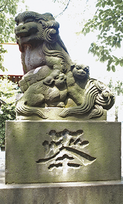 横浜北部の珍狛犬