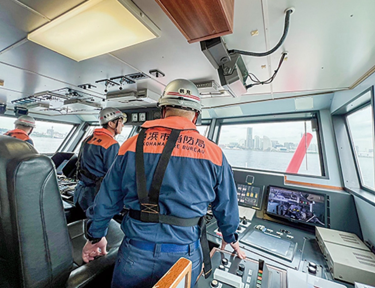 横浜市のふるさと納税 返礼特典で｢陸･海･空の消防｣体験
