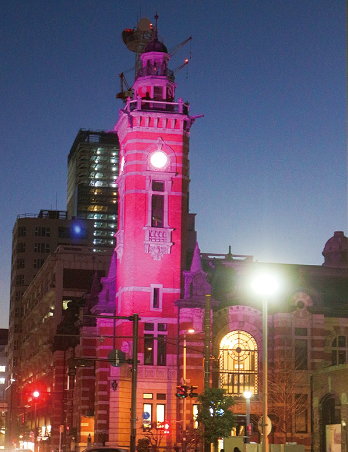 ライトアップされた横浜税関（昨年）