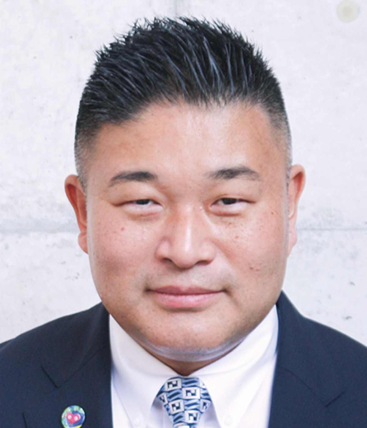 草間剛氏