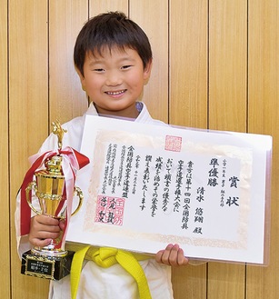 準優勝を喜ぶ清水君