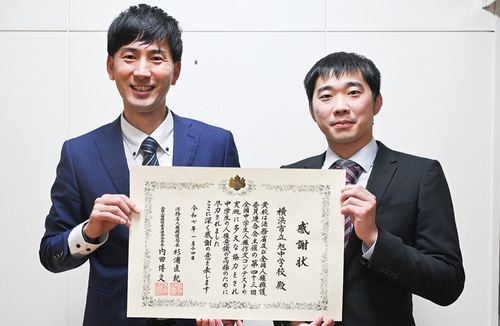 人権に関する取り組みを担当する杉山教諭（左）と田中駿教諭