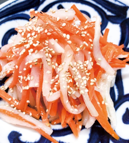 瀬谷のうどとニンジンが使われている、現在のコラボメニュー