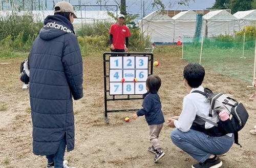 人気のストラックアウト※写真は昨年の様子