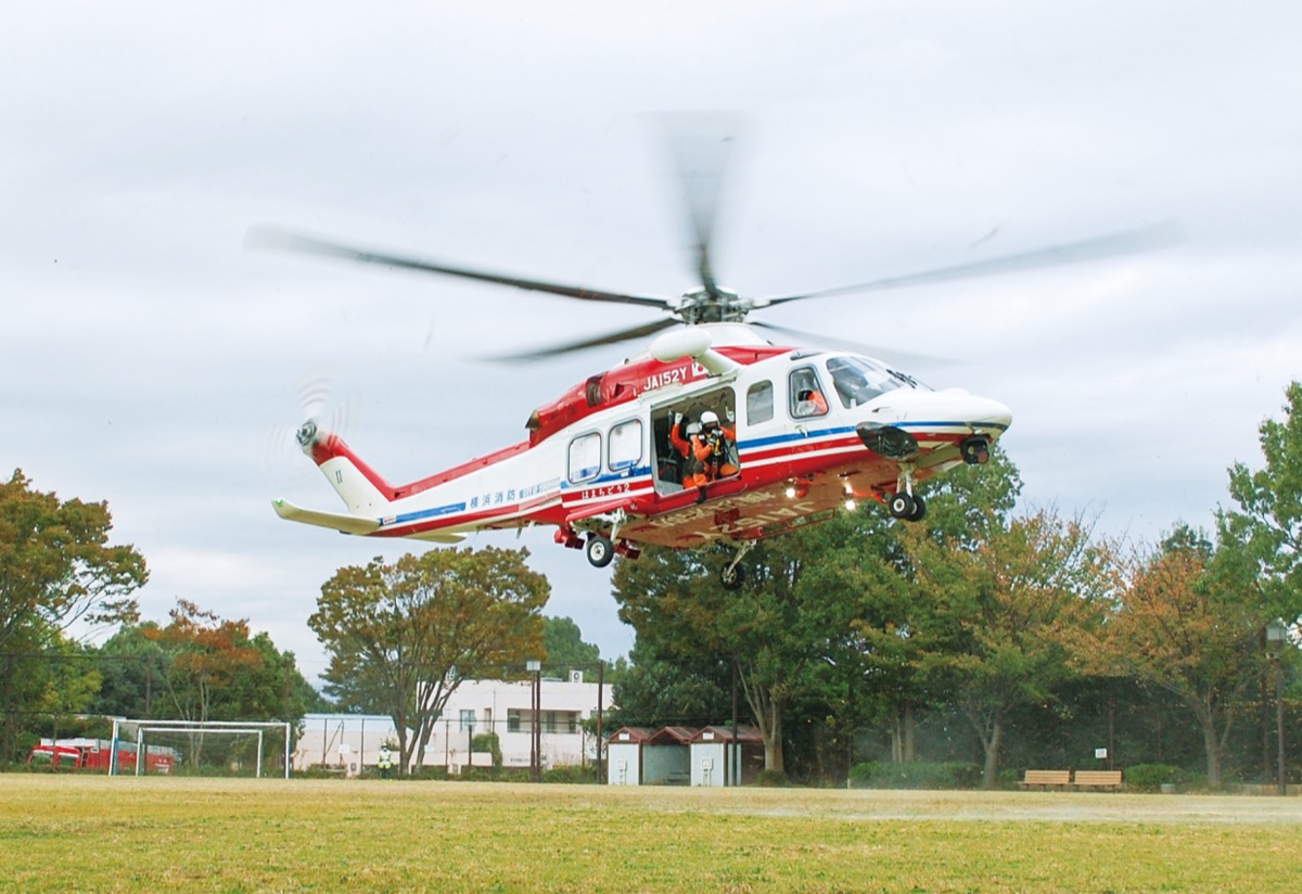 ヘリと連携して訓練 旭消防署 消防団 旭区 タウンニュース