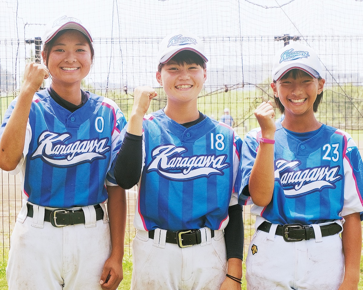 右から青木さん、蛭田さん、高田さん