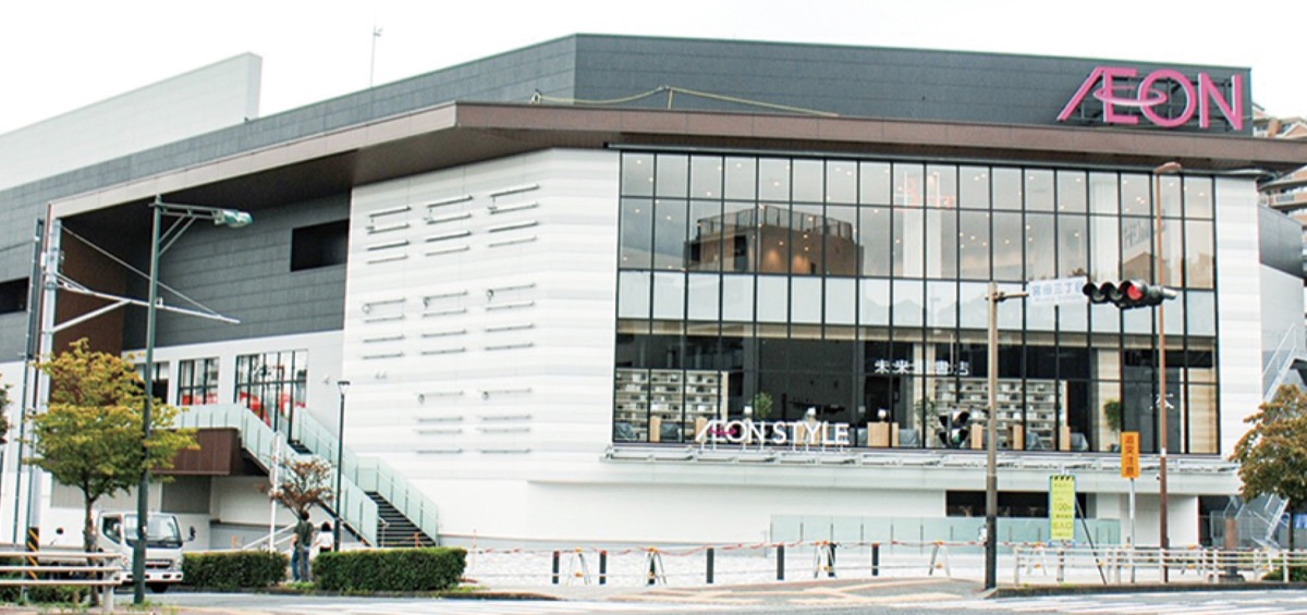 10月18日のオープンへ向け工事が進む