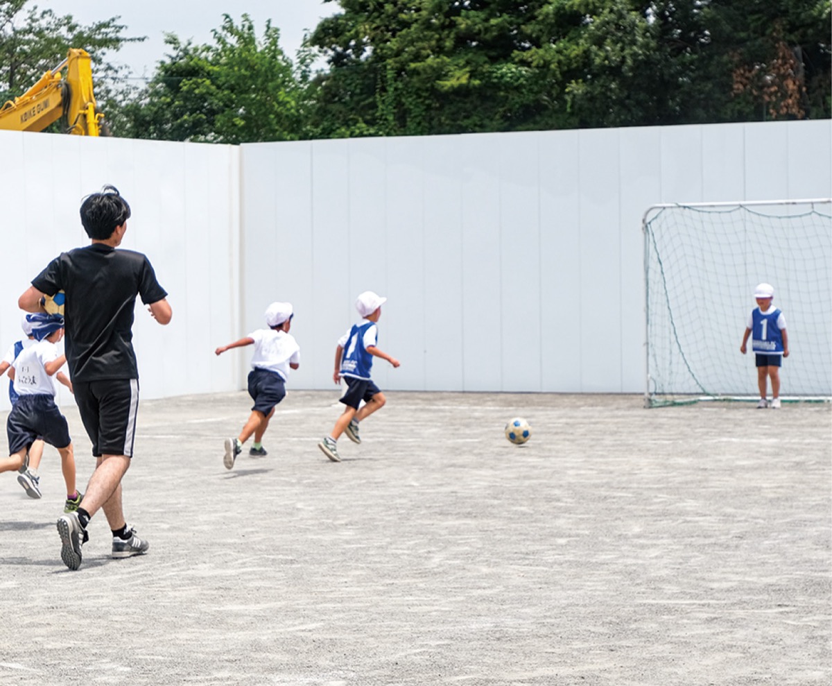 二小で運動の楽しさ授業 (写真1)
