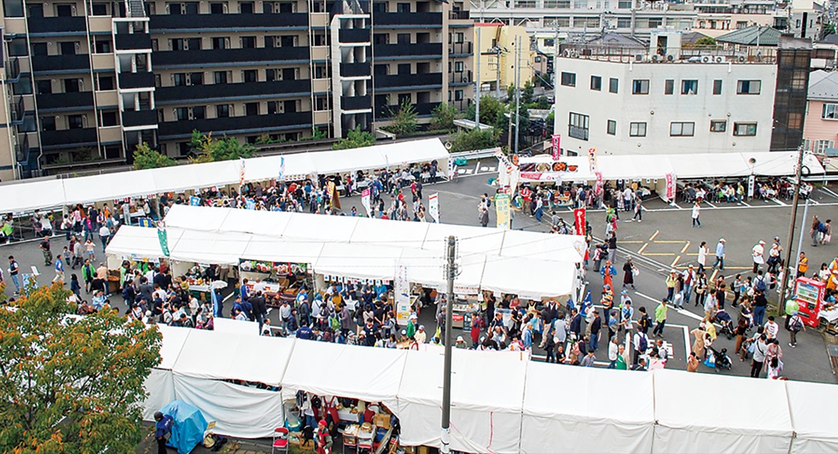 ２０１９年の区民まつりには約５万５０００人が訪れた