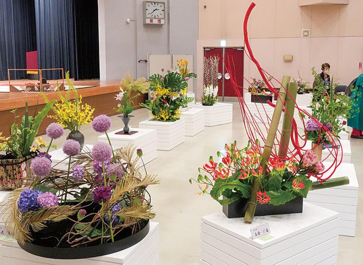 横浜市旭区で「いけ花展お茶会」開催 来場者が日本の伝統文化を体験